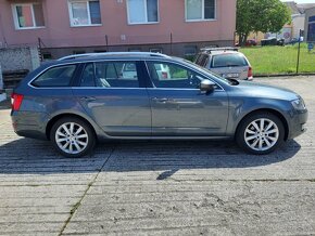 Skoda Octavia Combi 2.0 TDi 4x4 Laurin&Klement - 2