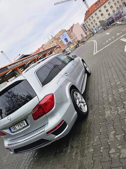 Mercedes Benz GL 350 D bluetek AMG - 2