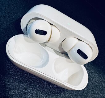 Apple AirPods Pro 1. gen (PLNĚ FUNKČNÍ) - 2