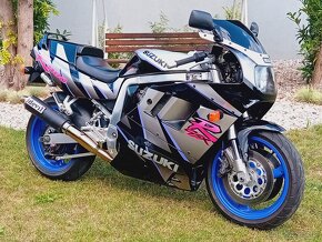 Suzuki gsxr 1100 - 2