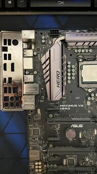 ASUS MAXIMUS VIII HERO + i5-6700K (4C/8T) - 2