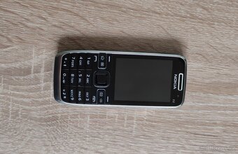 TLAČÍTKOVÝ MOBILNÍ TELEFON NOKIA E52 (RM-469) - 2