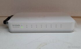 D-Link switch - 8 portů, model GO-SW-8E - 2