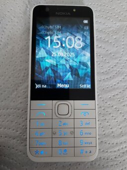 Mobilní telefon Nokia - tlačítkový - 2