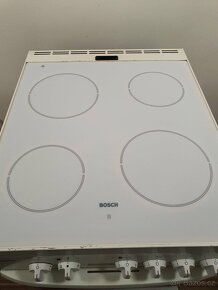 Bosch sklokeramický sporák, 220V, bílá sklokeramika - 2