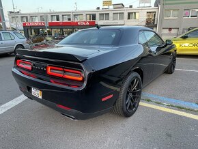 Dodge Challenger V8 5,7 R/T automat - 2