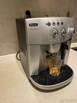 Delonghi Magnifica ESAM 3200 S + návod - 2