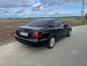 Mercedes Benz 211 2.2CDI - 2