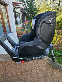 Britax romer dualfix M -i size - 2