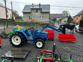 Traktor ISEKI TA317 + čelní nakladač s klapačkou - 2