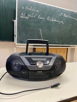 Rádio CD SoundMachine AZ780 - 2