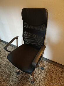 Kancelářská  židle  černá - 2