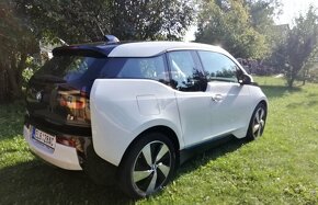 BMW i3 nové v ČR první majitel DPH - 2