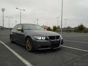 BMW E90 325i 160KW M-Packet - 2