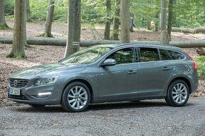 Volvo V60 2.0 D2 88kw VEA, r.v. 2017, man. převodovka - 2