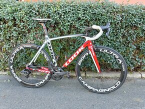 6,8 kg LOOK 695 v edici Cofidis na Campagnolo Record - 2