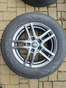 Zimní pneu 215/65 R16 - 2