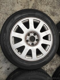 Sada kol 5x112 R16 origo AUDI, pěkné letní pneu 8-6mm - 2