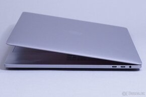 ZÁRUKA/Macbook Pro15.4" TB/I7 2.6GHZ/16GB RAM/512GB SSD/CZ/ - 2