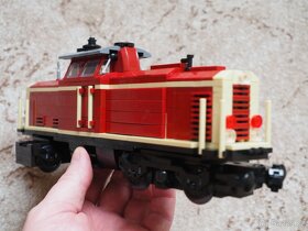 Stavebnice typu Lego - lokomotiva - 2