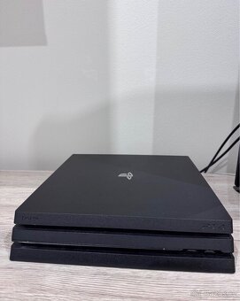 Playstation 4 Pro 1TB - 2