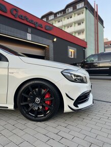 Mercedes Benz A45 AMG - 2