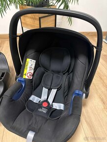 Britax Römer Dětská autosedačka BABY-SAFE 2 i-SIZE - 2