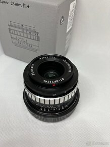 TTArtisan APS-C 23mm F1.4 pre Canon RF (APS-C) - 2