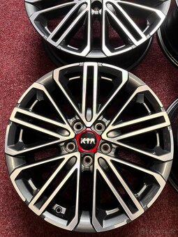 5x114,3 R18” Kia ProCeed GT - ORIGINÁL Alu disky - TOP STAV - 2