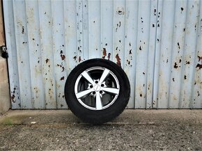 Alu kola rozteč 5 × 110 s pneu 195/65R15 - 2