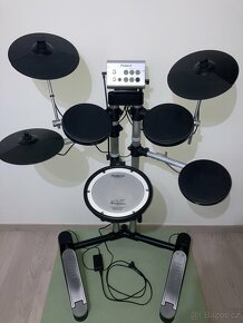 Elektronické bicí Roland HD-1 + židlička + trénovací bubínek - 2