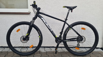 Rock Machine Manhattan 70, Shimano Altus, hydr. brzdy,Rám XL - 2