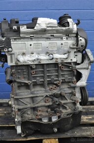 motor blok hlava 2.0 tdi Cba Cbb Ceg - 2