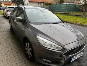 Ford Focus hatchback  1.0 ecoboost 2016 (prasklé rozvody) - 2