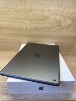 Apple iPad 7 Generace 32GB SpaceGray - KRÁSNÝ STAV - - 2