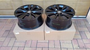 NOVÉ originální ALU kola ŠKODA 5x112 R17 Superb 2,Octavia 3 - 2