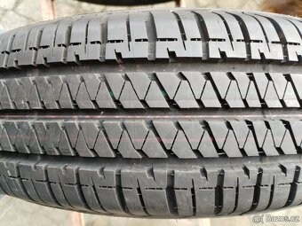 195/80/15 letni pneu BRIDGESTONE 195/80 R15 - 2