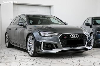 Audi RS4 Avant - 2