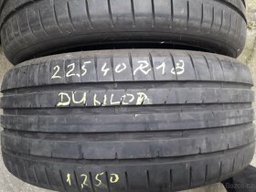 225/40 R18 - 2