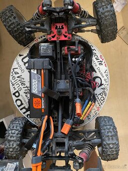 Arrma typhon 6s - 2