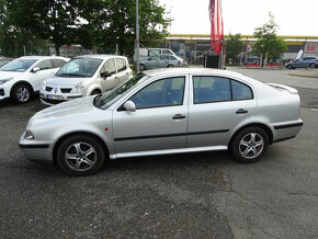 Škoda Octavia 1,6i - AUTOMAT, servis. knížka - 2