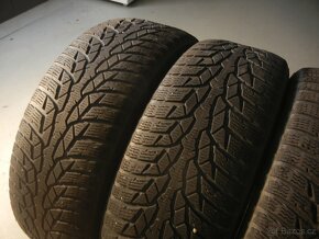 Zimní pneu Nokian 215/60R17 - 2