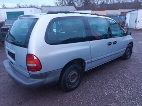 Chrysler Voyager 2,5td - 2