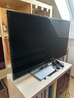 Samsung smart tv + 2x 3D brýle 101cm - 2