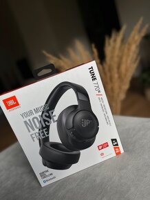 Nové bezdrátové sluchátka JBL tune 770NC - 2