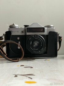 Zenit analog vintage fotoaparát s objektivem - 2