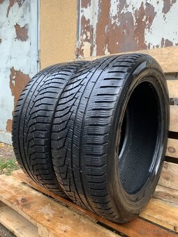 2ks 235/50/18 Hankook 2018/101V/zimní pneu 5.7m - 2