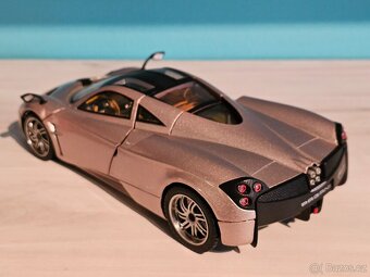 PAGANI ZONDA HUYARA /MOTORMAX 1:18 - 2