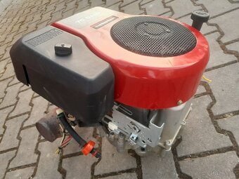 MOTOR DO TRAKTURKU BRIGGS STRATTON - 2