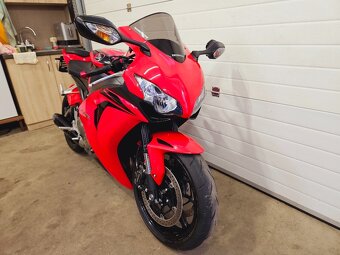 Honda CBR 1000 RR Fireblade - 2